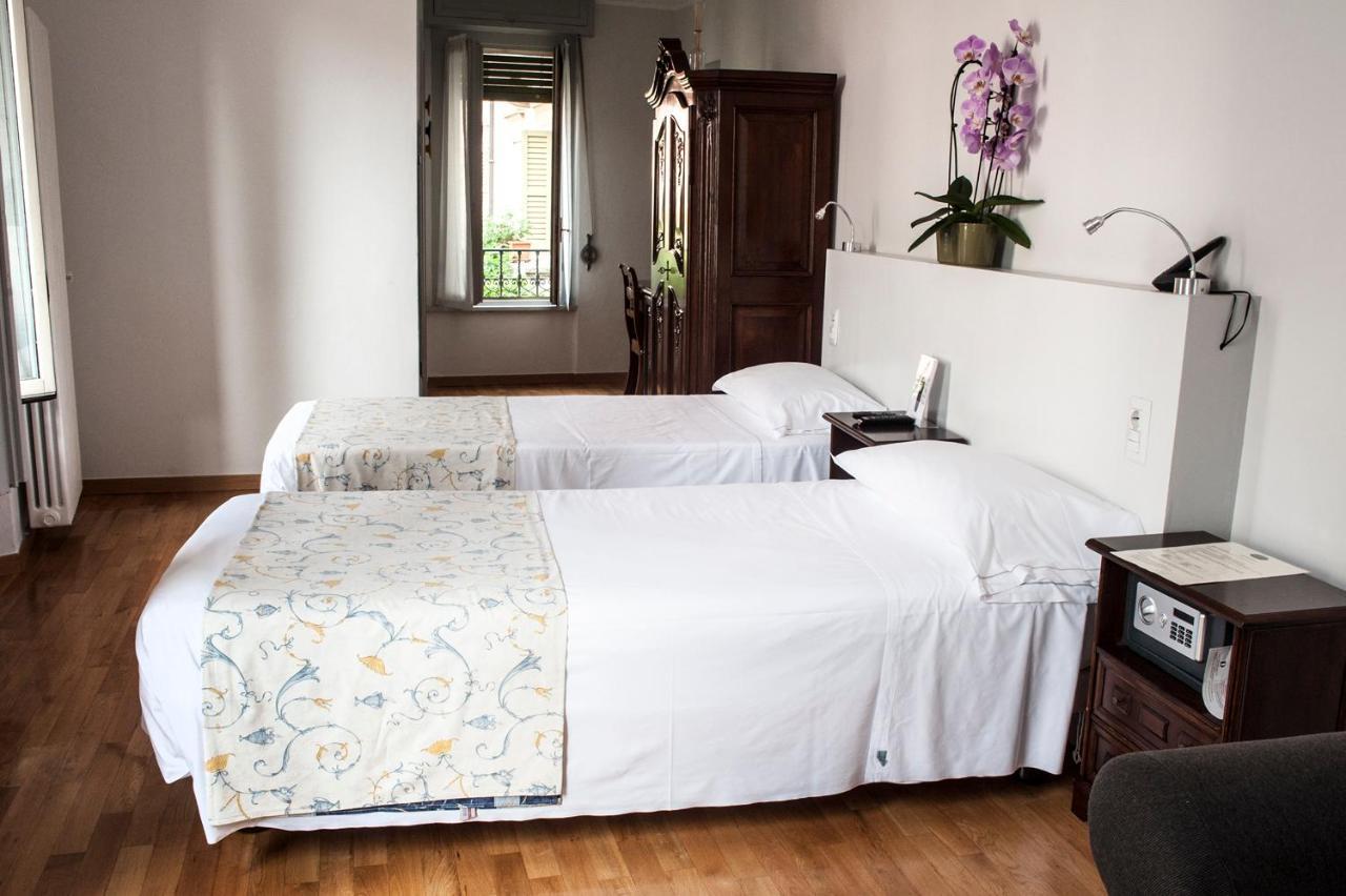 Albergo Bologna Βαρέζε Εξωτερικό φωτογραφία