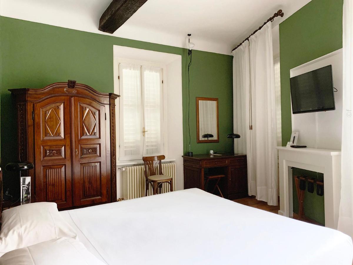 Albergo Bologna Βαρέζε Εξωτερικό φωτογραφία